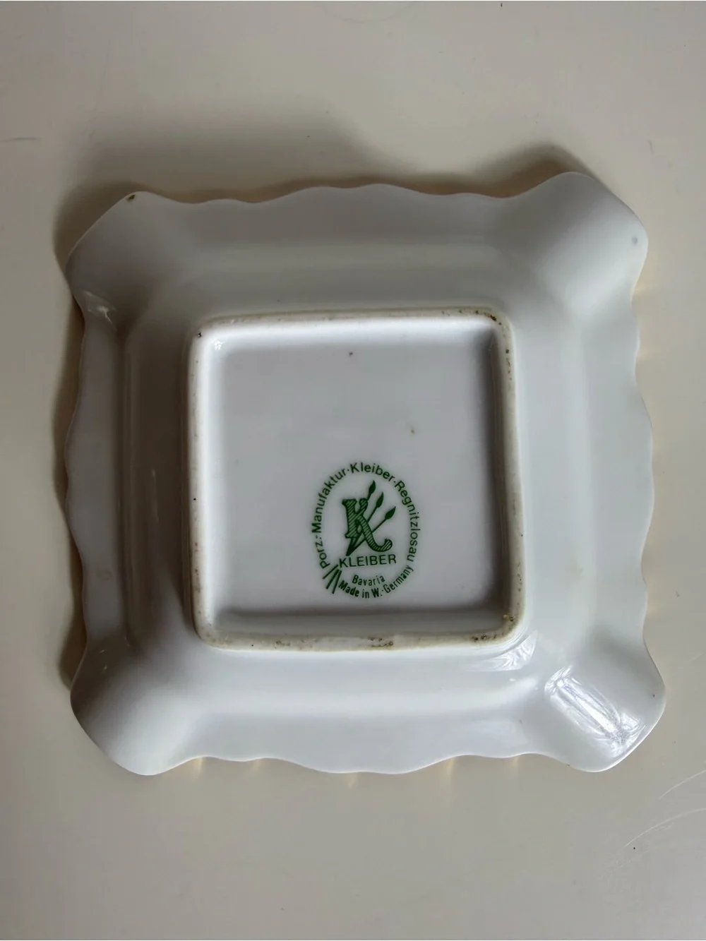 Vtg German Kleiber Ashtray Trinket Dish Gold Trim Schwarzwald Bavaria Forest